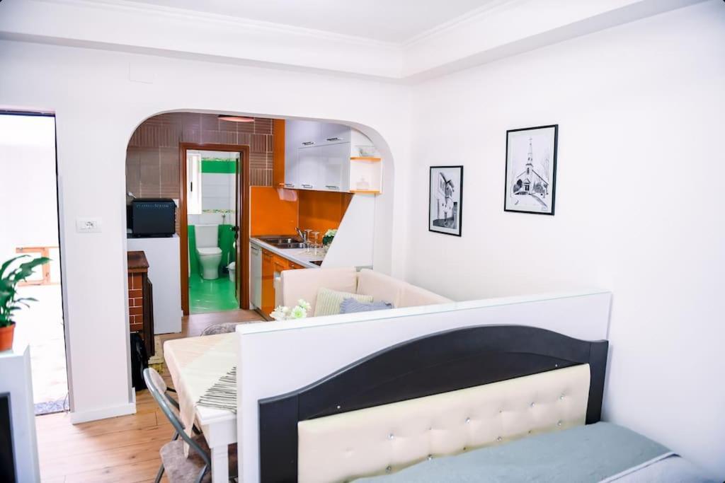 Magda Studio In Berat Center Экстерьер фото