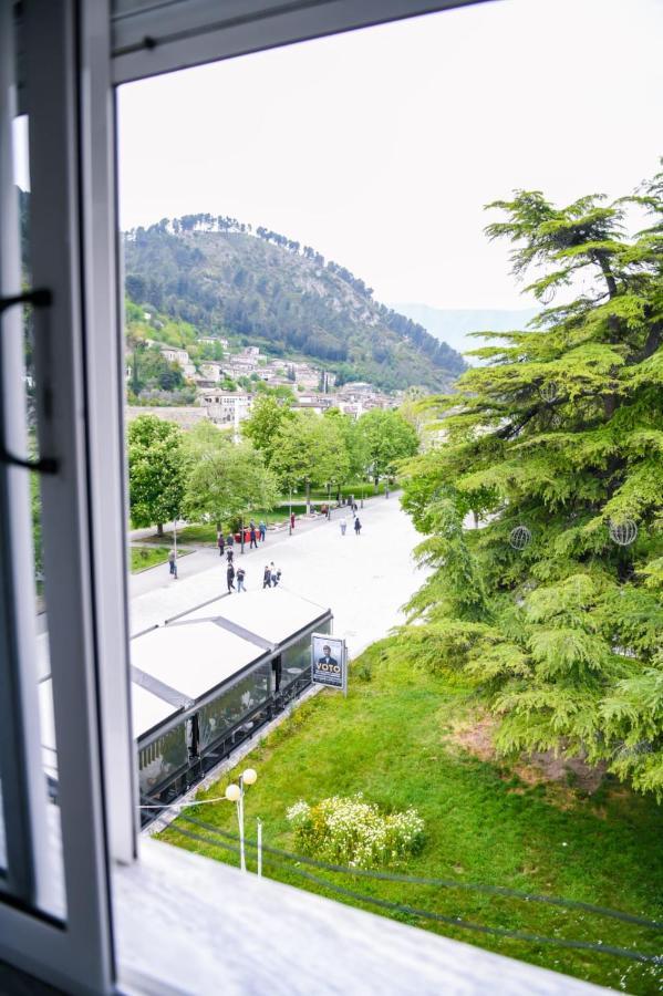 Magda Studio In Berat Center Экстерьер фото