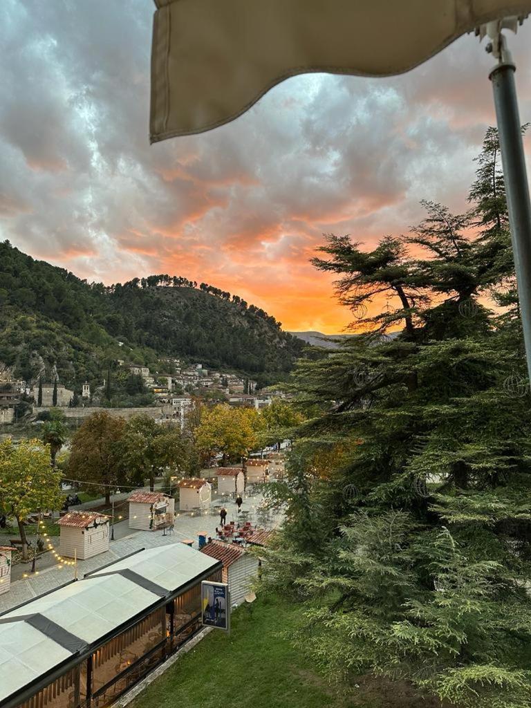 Magda Studio In Berat Center Экстерьер фото
