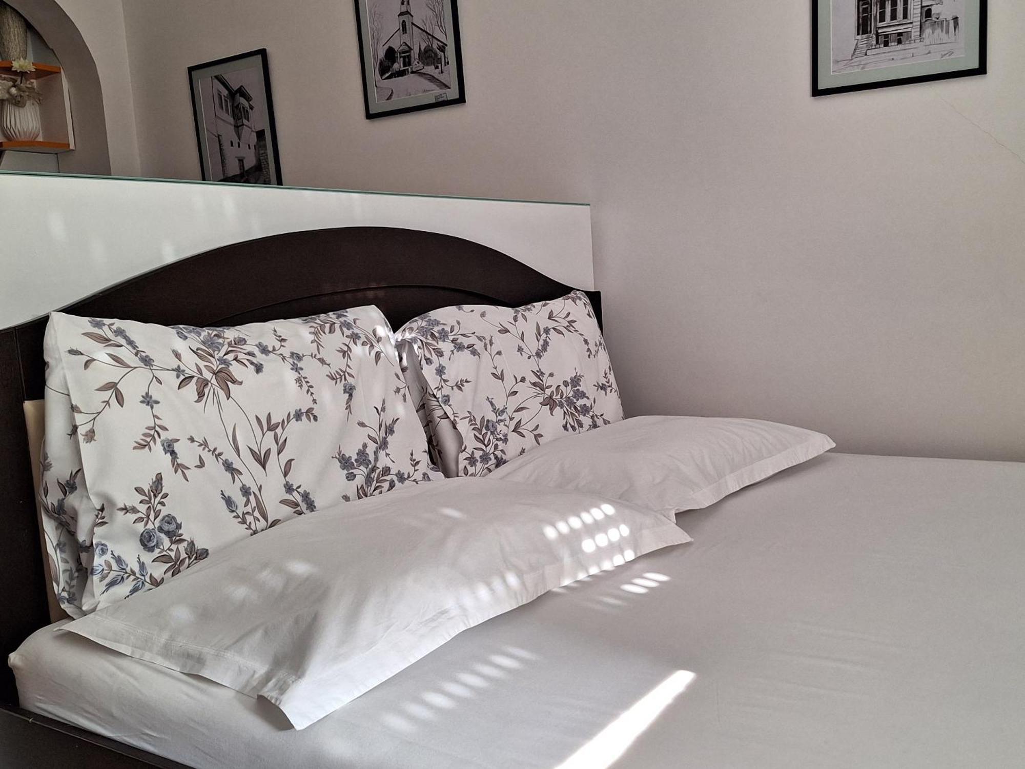 Magda Studio In Berat Center Экстерьер фото