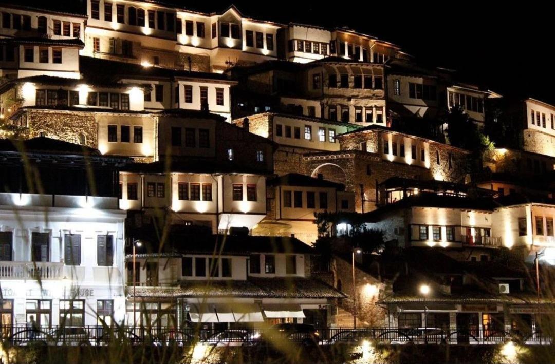 Magda Studio In Berat Center Экстерьер фото